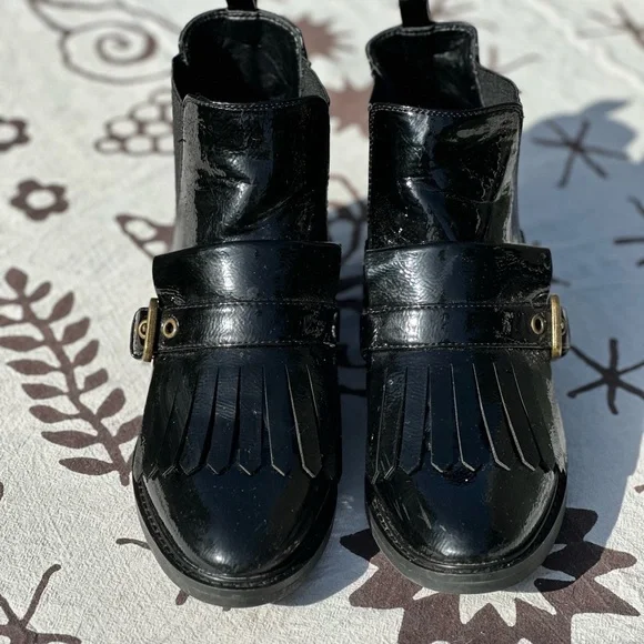 Marc Fisher Black Leather Footwear - Picture 2 of 6